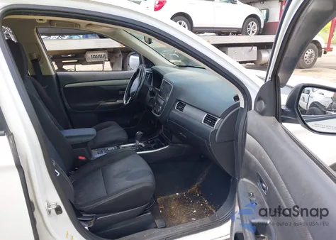 2017 Mitsubishi Outlander Se z USA, uszkodzony, nr VIN JA4AZ3A32HZ027500